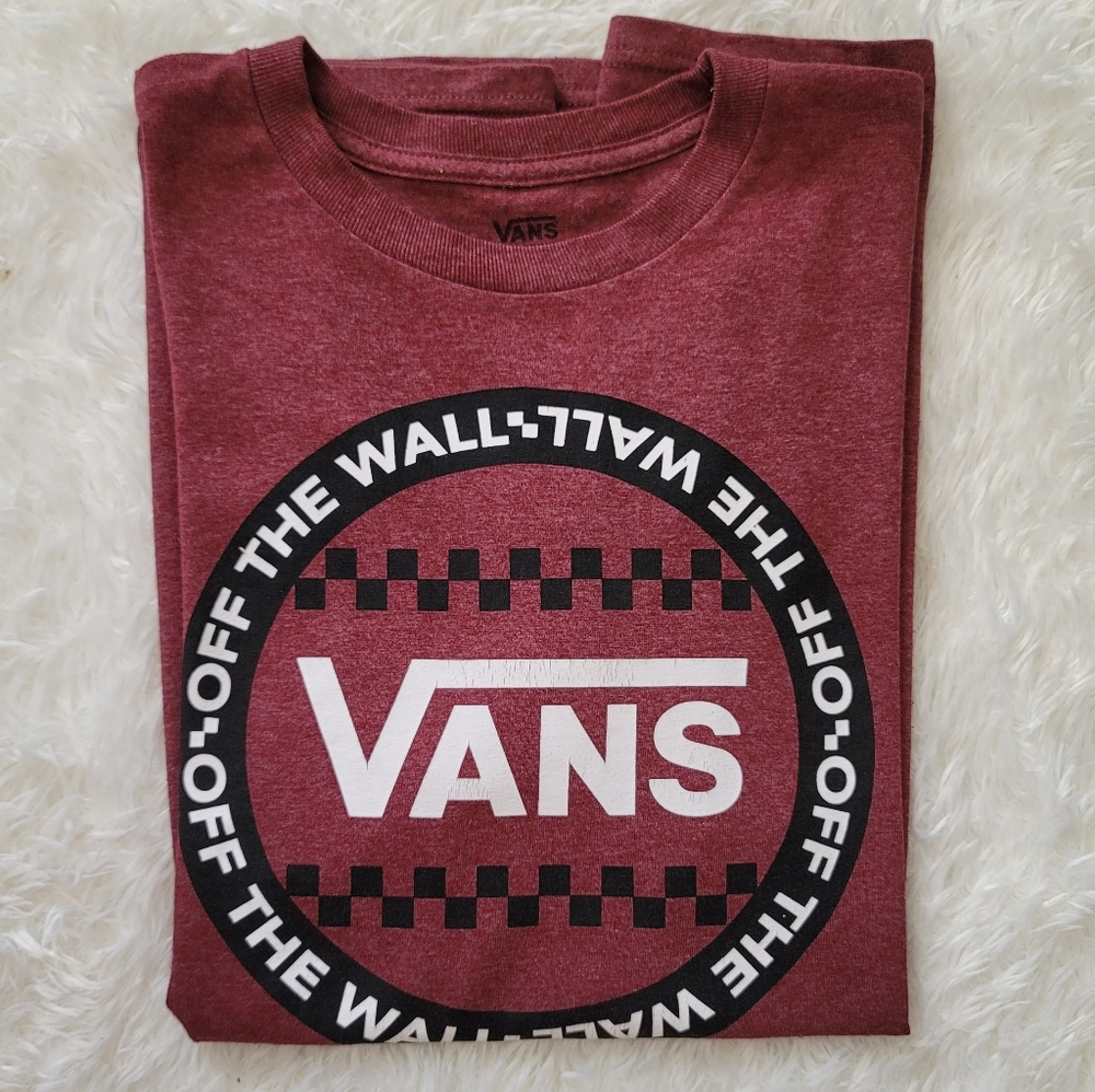 RARE VANS Graphic T-shirt  size Medium red